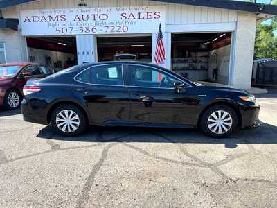 2019 Toyota Camry, $19900. Photo 2