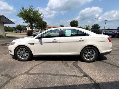 2011 Ford Taurus, $8900. Photo 5