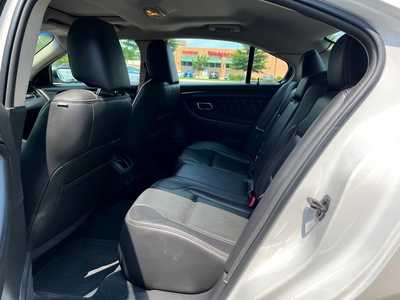 2011 Ford Taurus, $8900. Photo 8