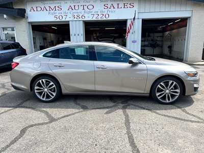 2023 Chevrolet Malibu, $18500. Photo 2