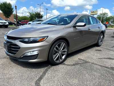 2023 Chevrolet Malibu, $18500. Photo 4