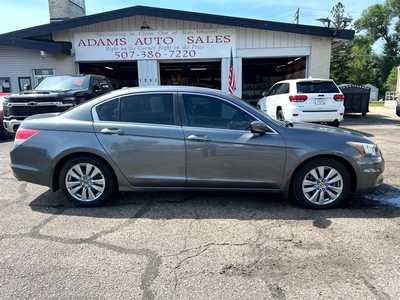 2012 Honda Accord, $10500. Photo 2