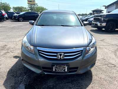 2012 Honda Accord, $10500. Photo 3