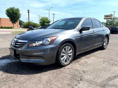 2012 Honda Accord, $10500. Photo 4