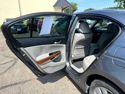 2012 Honda Accord, $10500. Photo 6