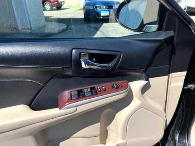 2014 Toyota Camry, $13900. Photo 11