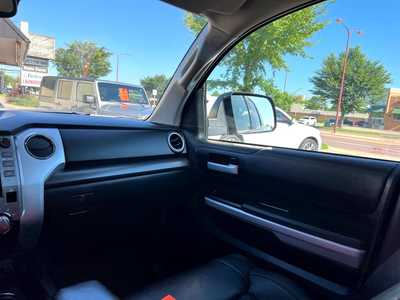 2018 Toyota Tundra Crew Cab, $24700. Photo 11