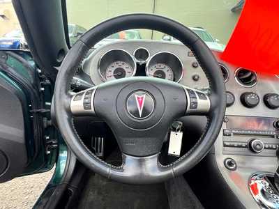 2007 Pontiac Solstice, $6900. Photo 10