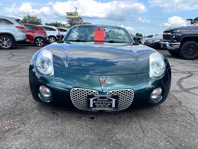 2007 Pontiac Solstice, $6900. Photo 3