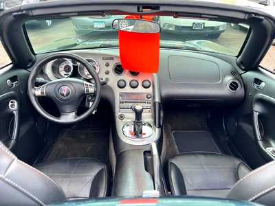 2007 Pontiac Solstice, $6900. Photo 7