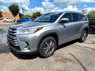 2018 Toyota Highlander, $23900. Photo 4
