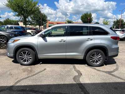 2018 Toyota Highlander, $23900. Photo 5