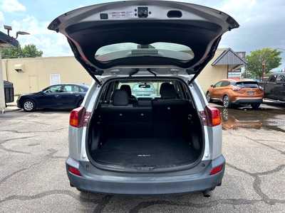 2015 Toyota RAV4, $15600. Photo 7