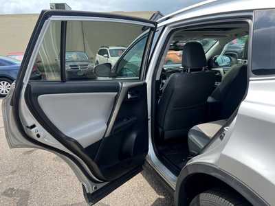 2015 Toyota RAV4, $15600. Photo 9