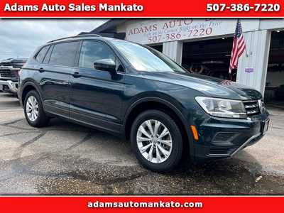2018 Volkswagen Tiguan, $11900. Photo 1