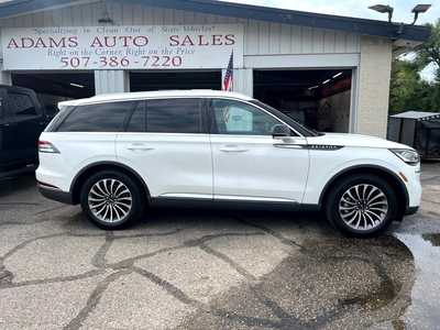 2020 Lincoln Aviator, $29900. Photo 2