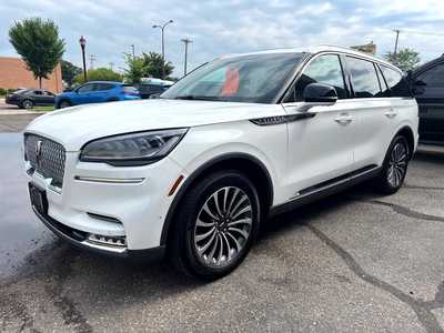2020 Lincoln Aviator, $29900. Photo 4