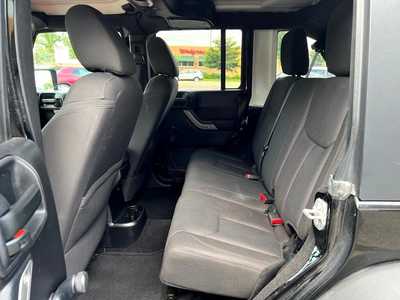2015 Jeep Wrangler Unlimited, $14500. Photo 10