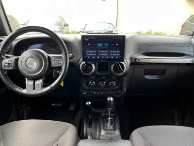 2015 Jeep Wrangler Unlimited, $14500. Photo 12