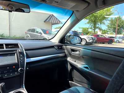 2015 Toyota Camry, $14900. Photo 9