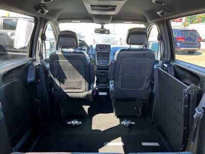 2019 Dodge Caravan, Grand, $32900. Photo 9