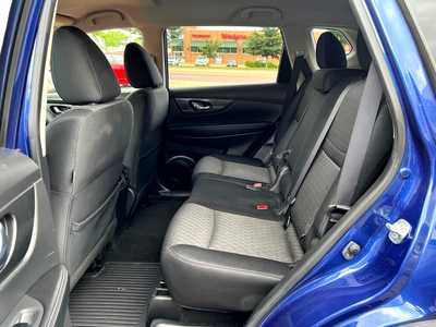 2017 Nissan Rogue, $13900. Photo 10