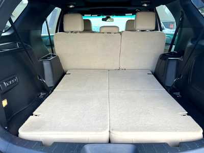 2016 Ford Explorer, $16900. Photo 8