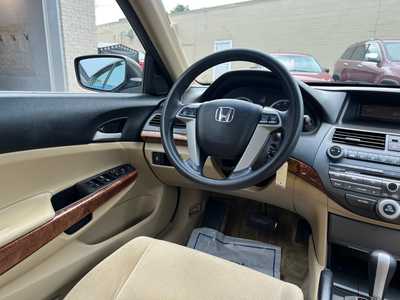 2011 Honda Accord, $10900. Photo 12