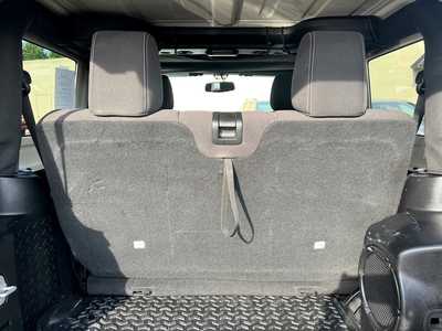 2013 Jeep Wrangler, $14900. Photo 8