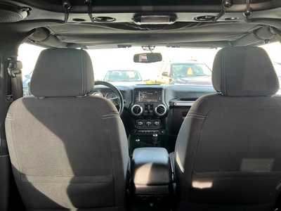 2013 Jeep Wrangler, $14900. Photo 9