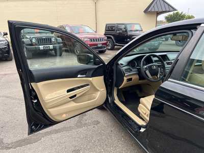 2012 Honda Accord, $11500. Photo 12