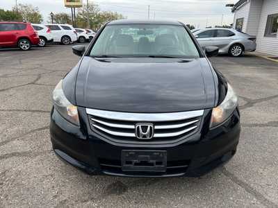 2012 Honda Accord, $11500. Photo 3