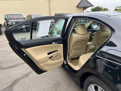 2012 Honda Accord, $11500. Photo 7