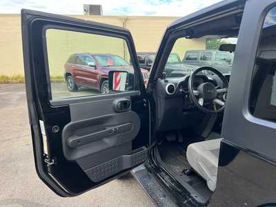 2010 Jeep Wrangler, $12700. Photo 10