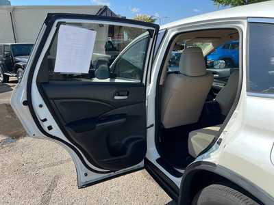 2016 Honda CR-V, $13900. Photo 9