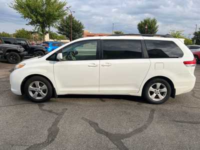 2011 Toyota Sienna, $8900. Photo 5