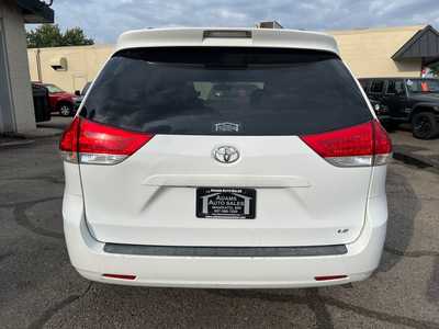 2011 Toyota Sienna, $8900. Photo 6
