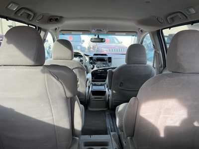 2011 Toyota Sienna, $8900. Photo 9