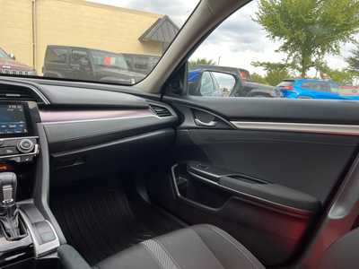 2016 Honda Civic, $12700. Photo 11