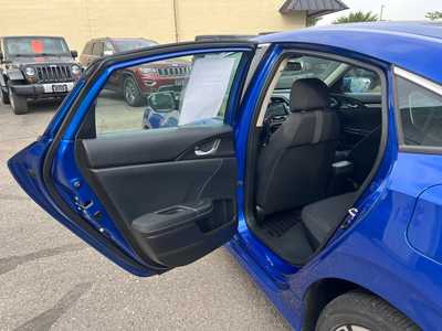 2016 Honda Civic, $12700. Photo 8
