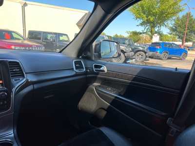 2017 Jeep Grand Cherokee, $14700. Photo 11