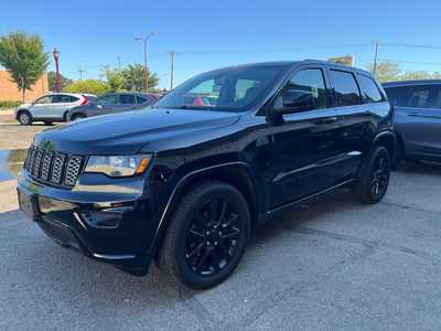 2017 Jeep Grand Cherokee, $14700. Photo 3