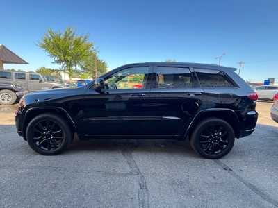 2017 Jeep Grand Cherokee, $14700. Photo 4