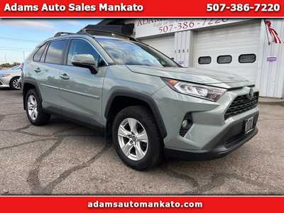 2020 Toyota RAV4, $24900. Photo 1