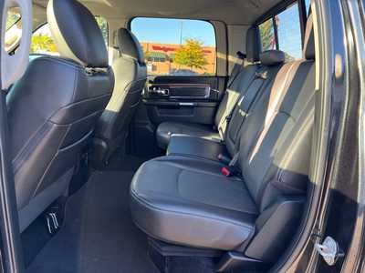 2017 RAM 1500 Crew Cab, $23900. Photo 7