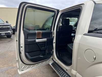2017 Ford F150 Crew Cab, $21900. Photo 7