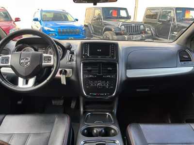 2016 Dodge Caravan, Grand, $4600. Photo 10