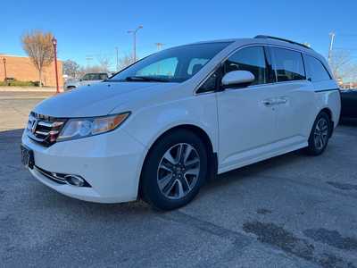 2016 Honda Odyssey, $13900. Photo 3