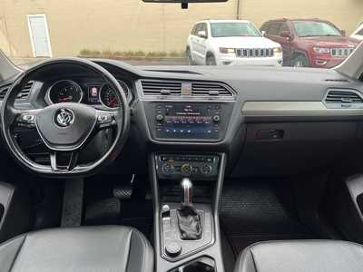2019 Volkswagen Tiguan, $12900. Photo 12