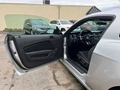 2014 Ford Mustang, $11900. Photo 7